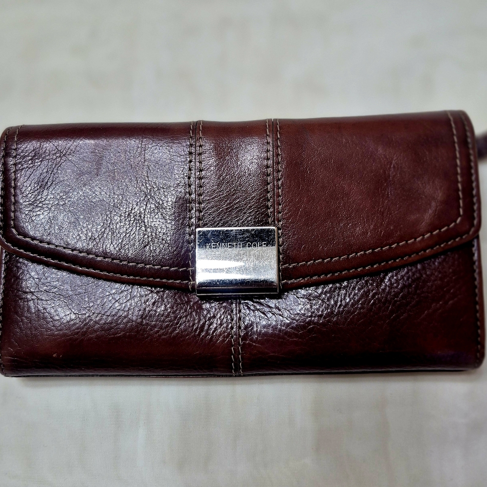 Kenneth Cole Reaction Brown Leather Wallet